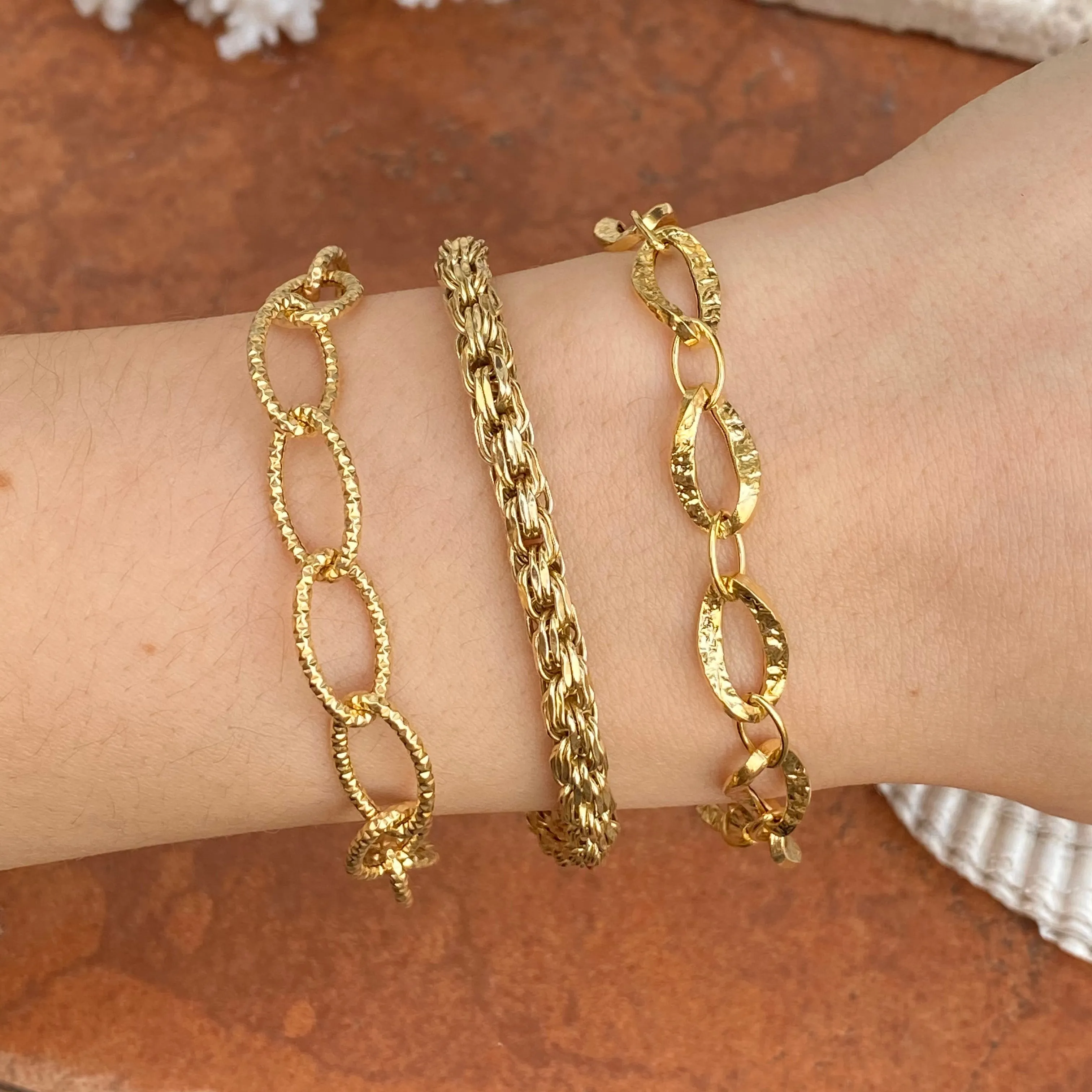 14KT Yellow Gold Oval Link Textured Matte Bracelet