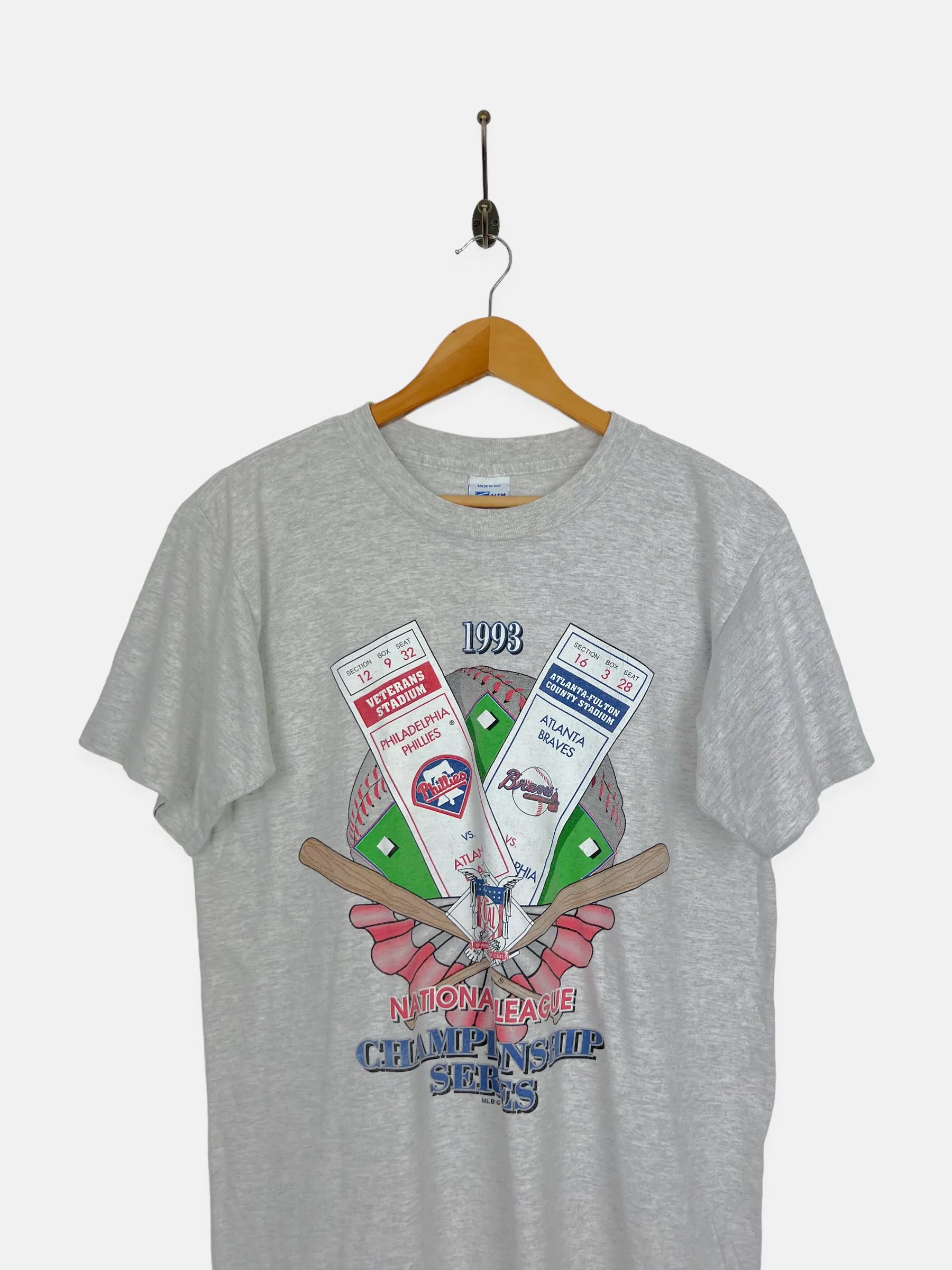 1993 Phillies vs Braves MLB USA Made Vintage T-Shirt Size 12-14