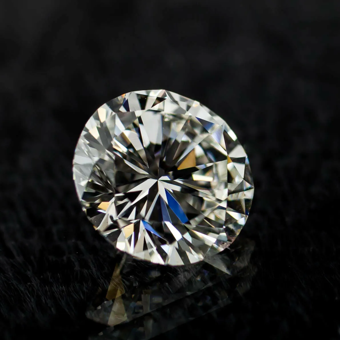 2.03 Carat Loose H / VS1 Round Brilliant Cut Diamond GIA Certified