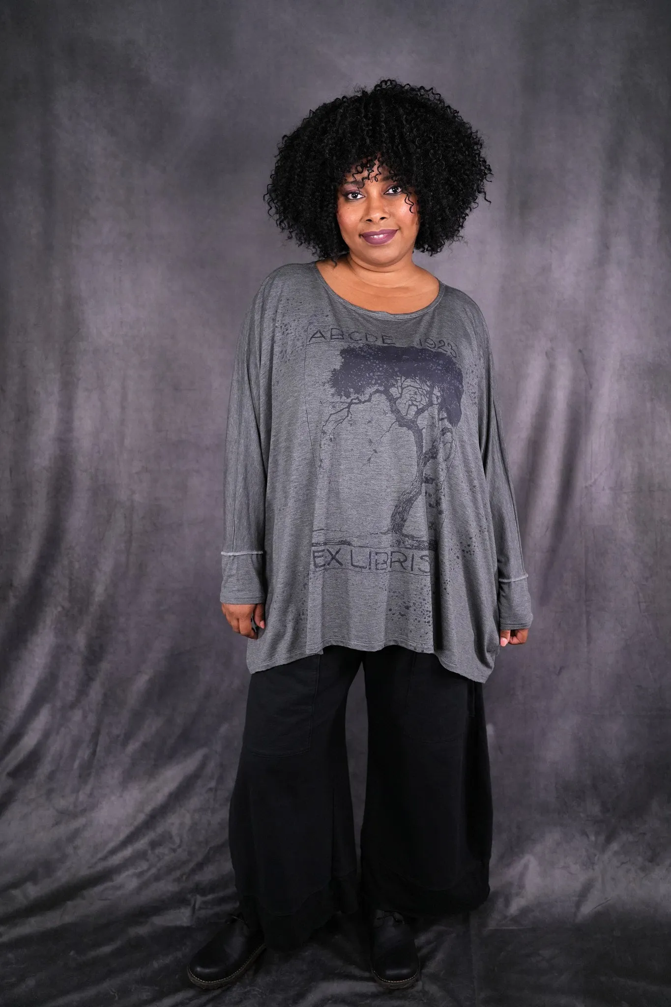 2218-2 Mariposa Square Top Grey 1923-P