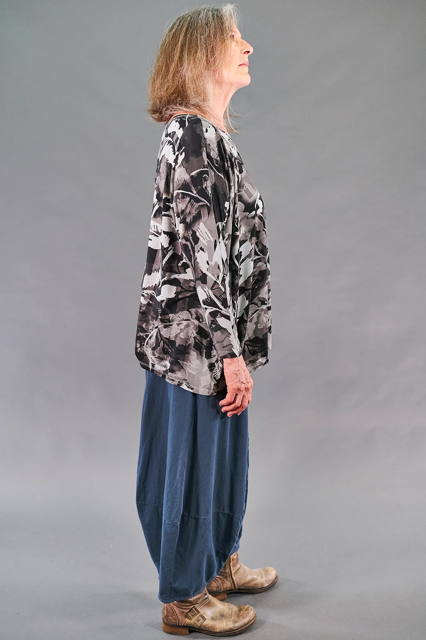 2218 Mariposa Square Top-Mica-U