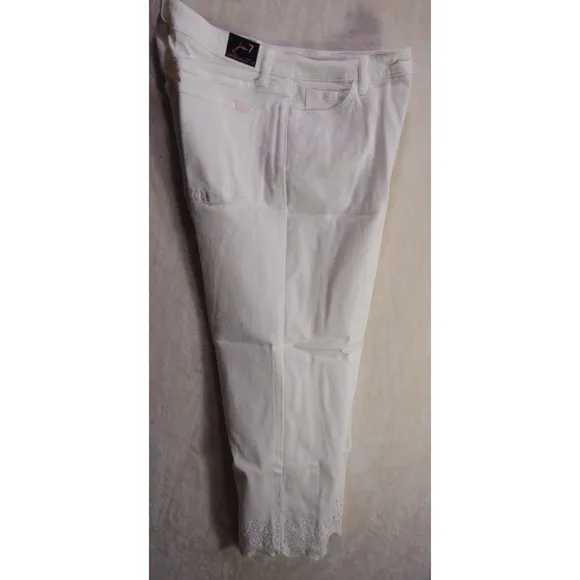 7 For All Mankind JEN7 Jeans‎ Women White 14W Eyelet Hem Mid Rise Crop Wide Leg
