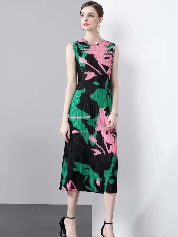“AKAstract 💕💚” Dresses