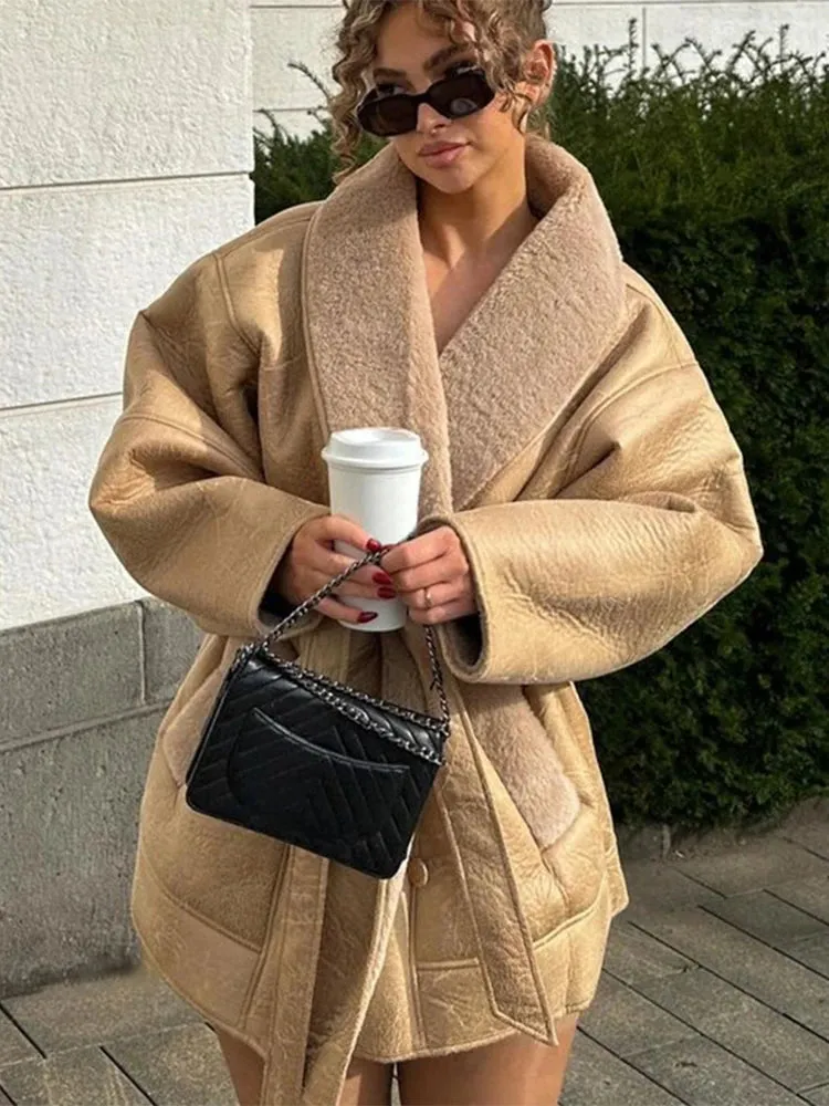 Audrey - Loose-Fitted Jacket