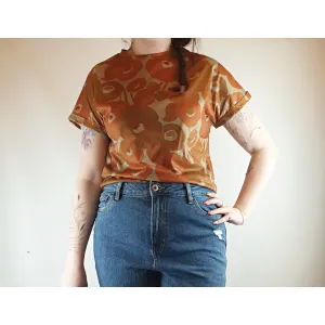 Autumnal pre-owned floral print tee shirt size M (best fits size 12)