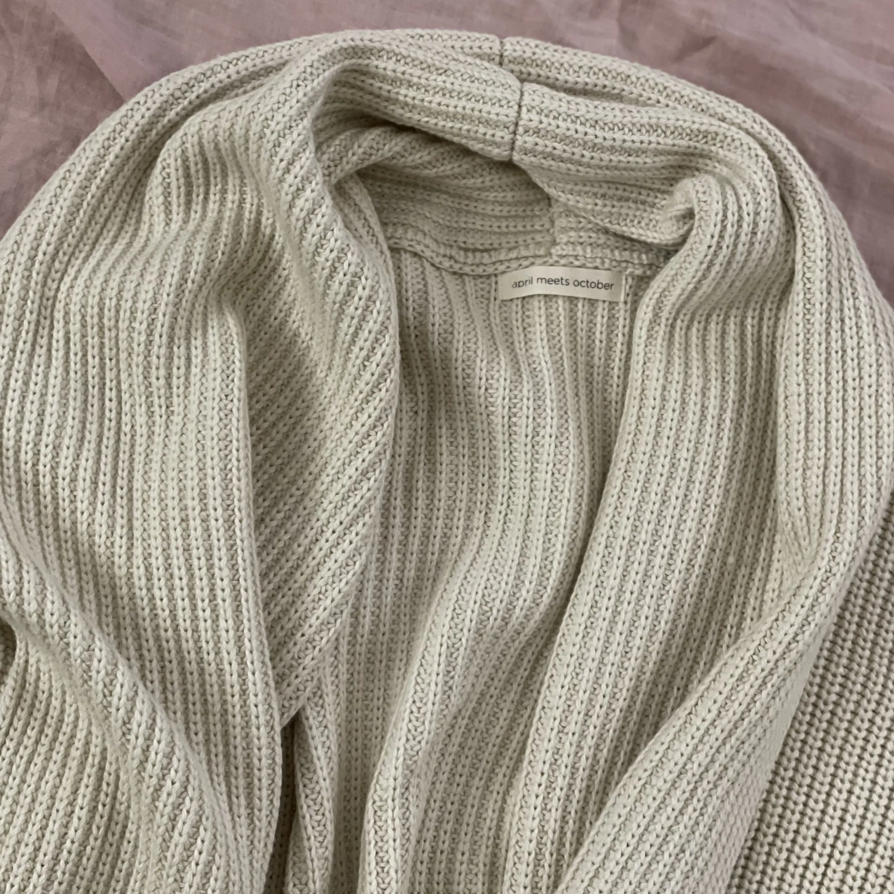 Big Cardigan Oat