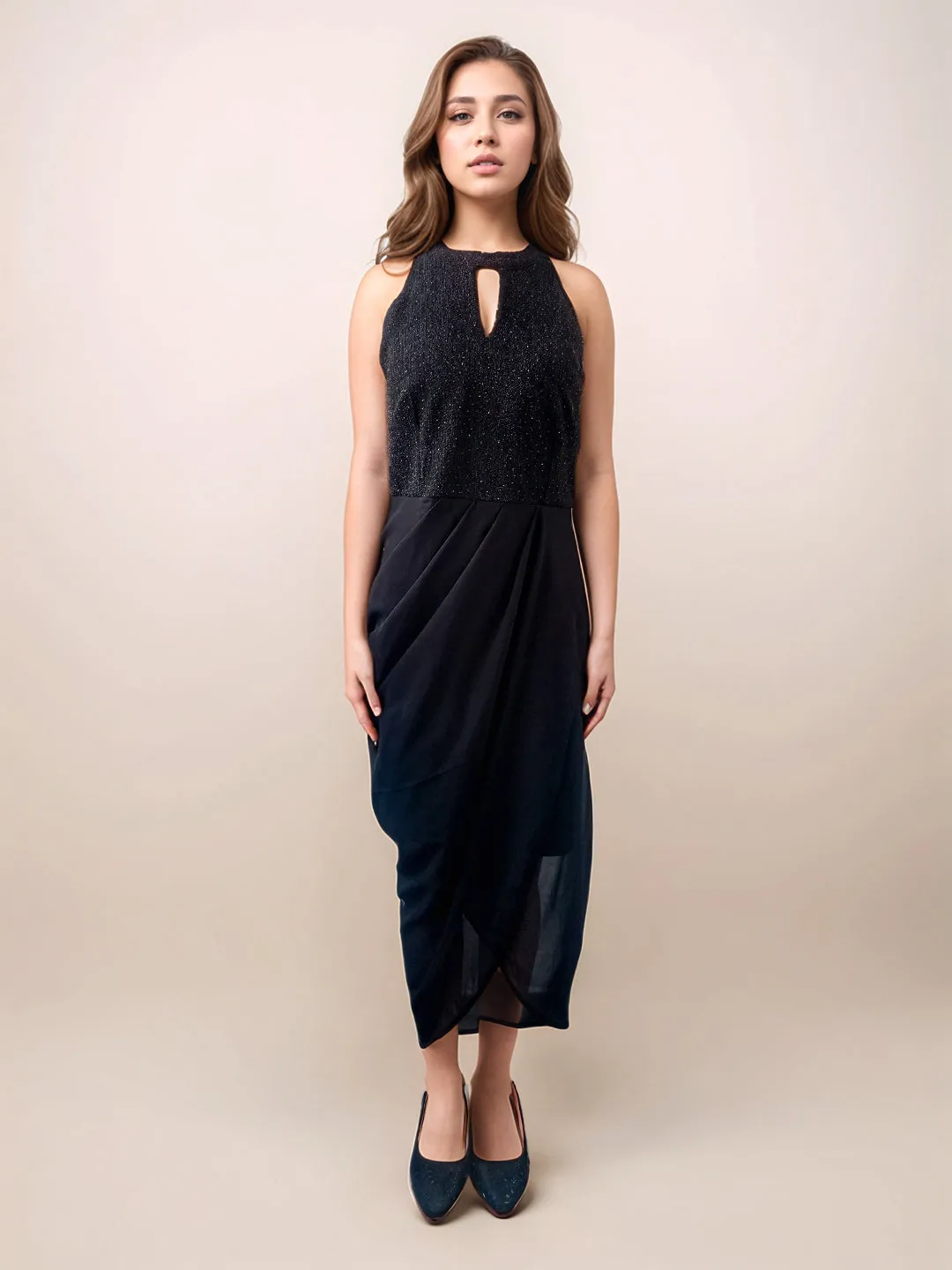 Black Solid Slim Fit Midi Dress