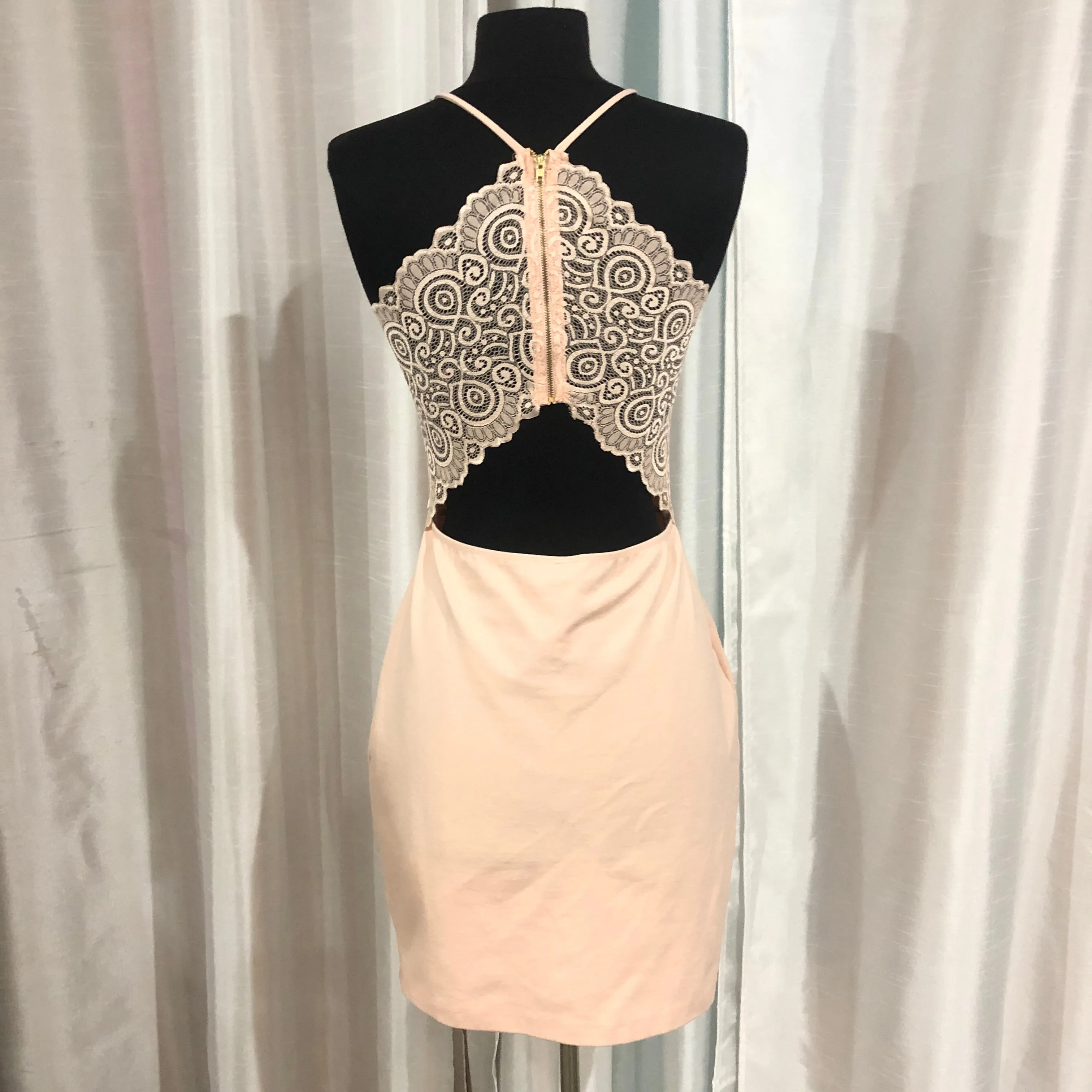 BOUTIQUE Short Blush Gown Size L