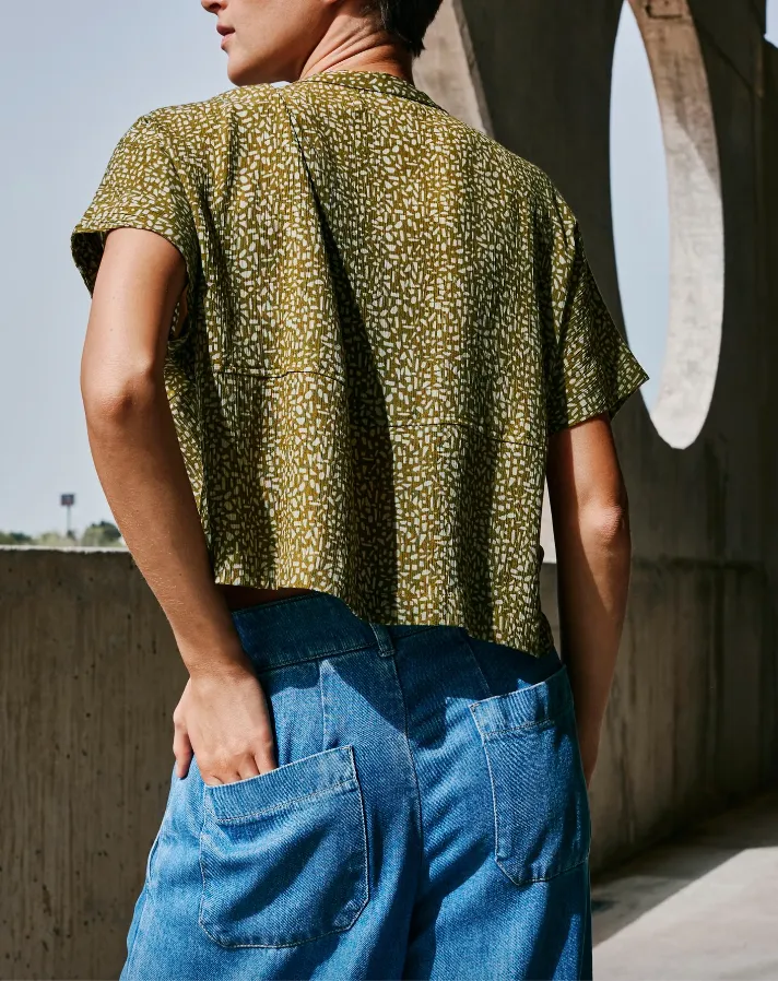Box Fit Top Olive