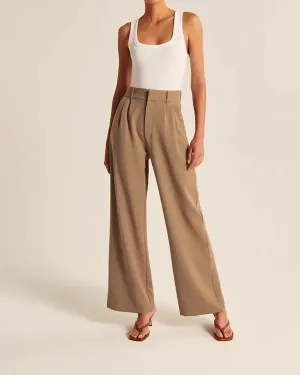 Caroline - Pants with darts