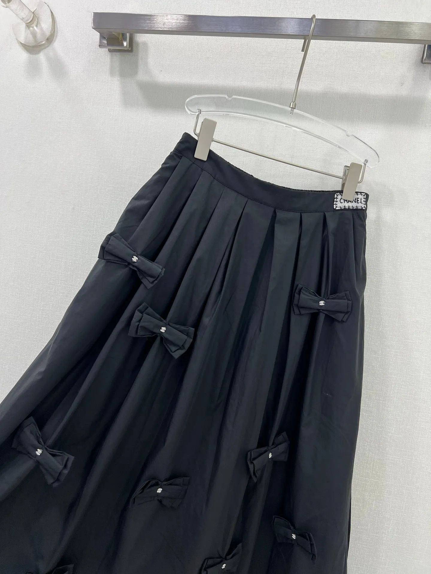 CH 25 new pleated skirt