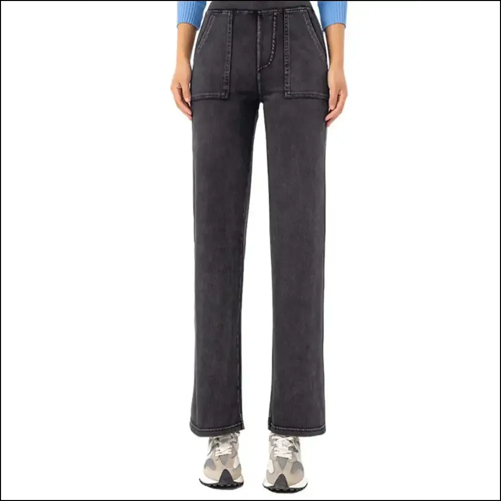 Chic Pocketed Long Jeans: where Comfort Meets Curvaceous Chaos! 👖💥