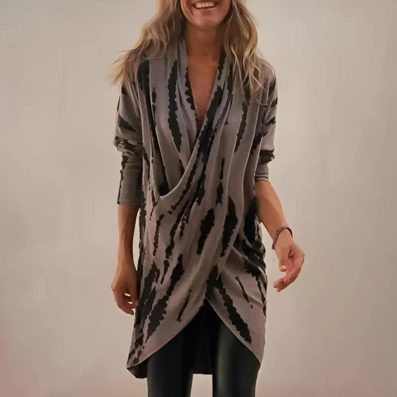 Corina | Luxurious tunic with a V-neckline and loose fit
