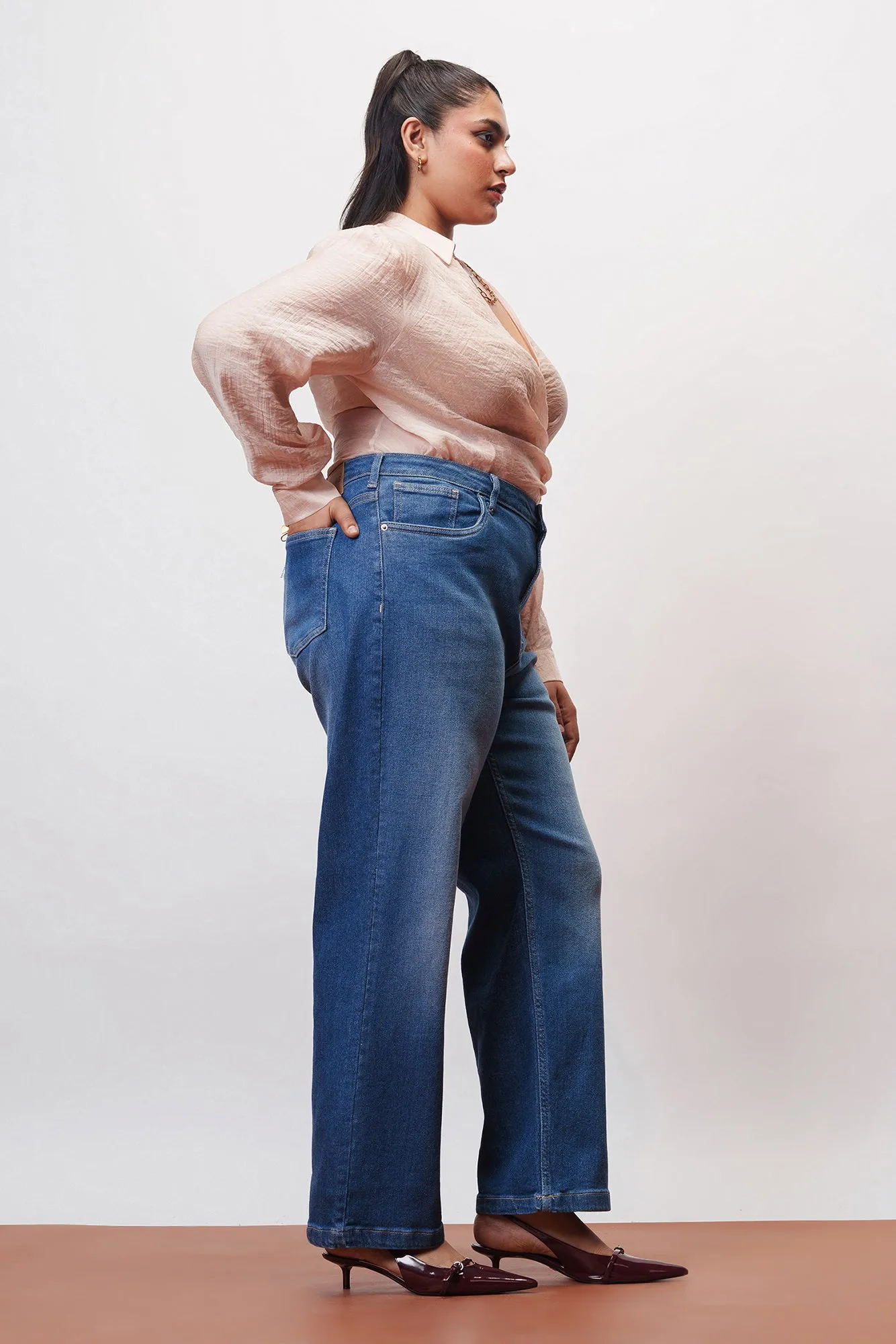 Easy Indigo Curve Straight Jeans
