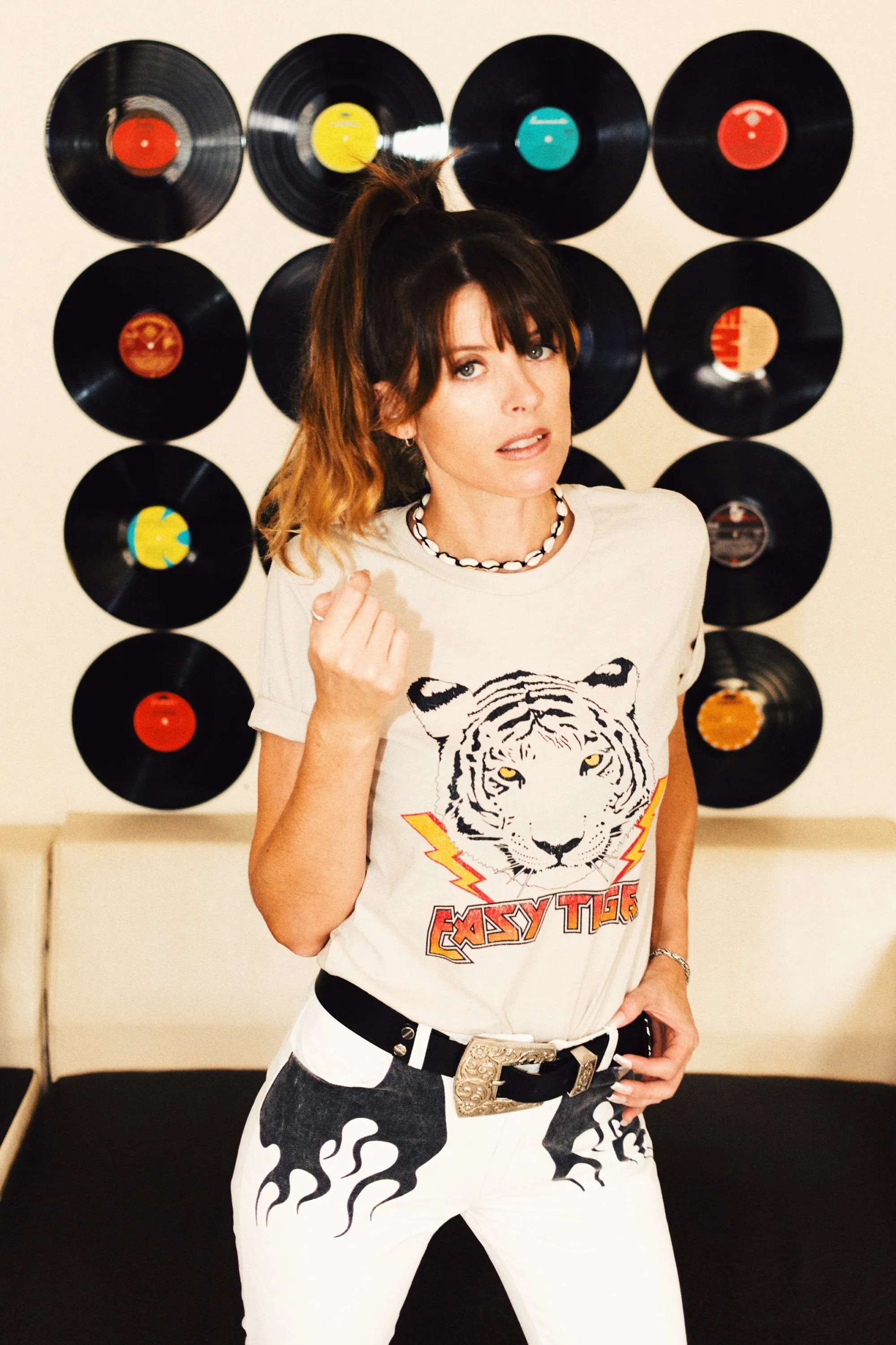 Easy Tiger Tee - Heather Dust