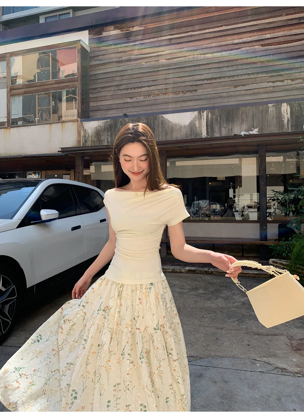Embroidered A-line skirt