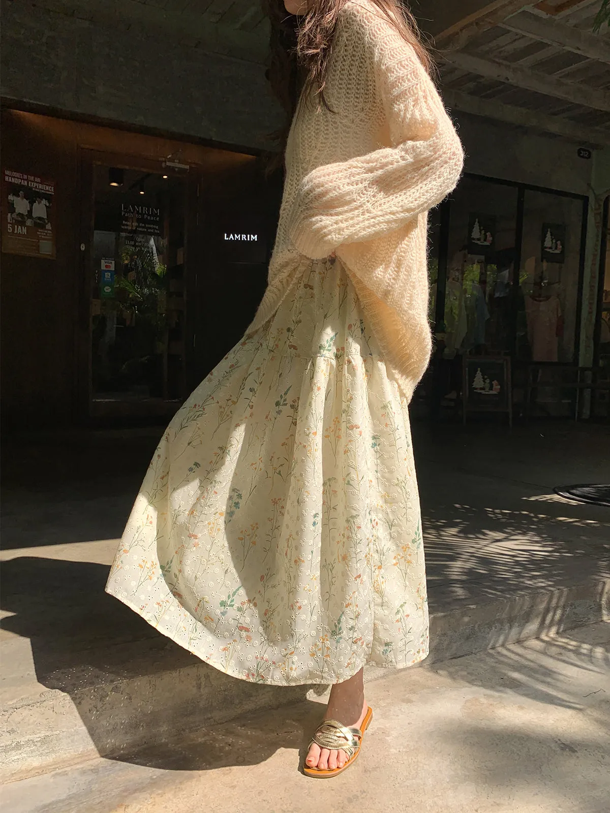 Embroidered A-line skirt