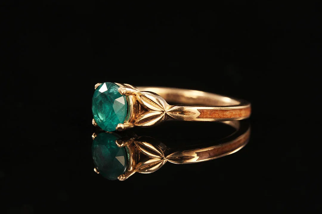 EMERALD STONE 14K YELLOW GOLD WOOD AND LEAF RING