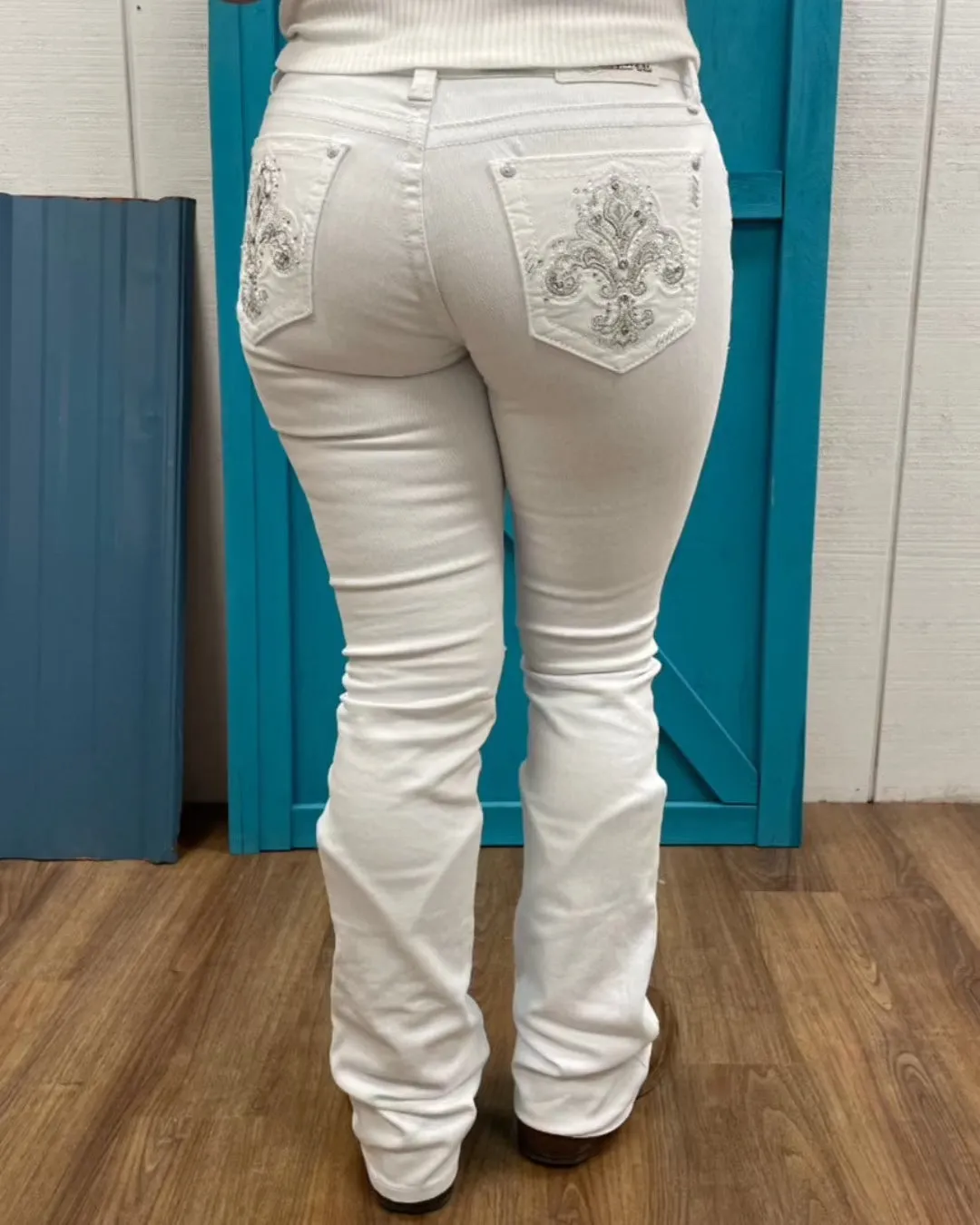 Grace in LA Easy Fit White Fleur-De-Lis Pocket Design Bootcut Jeans EB61832