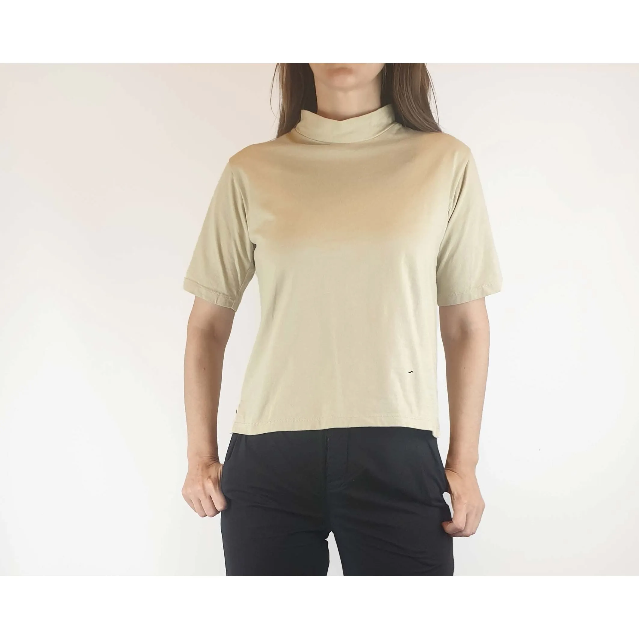 Handsom preloved light olive cropped tee shirt size 8
