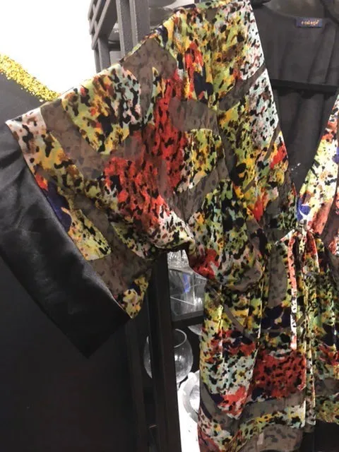 HIPPIE TOP, size M   #497