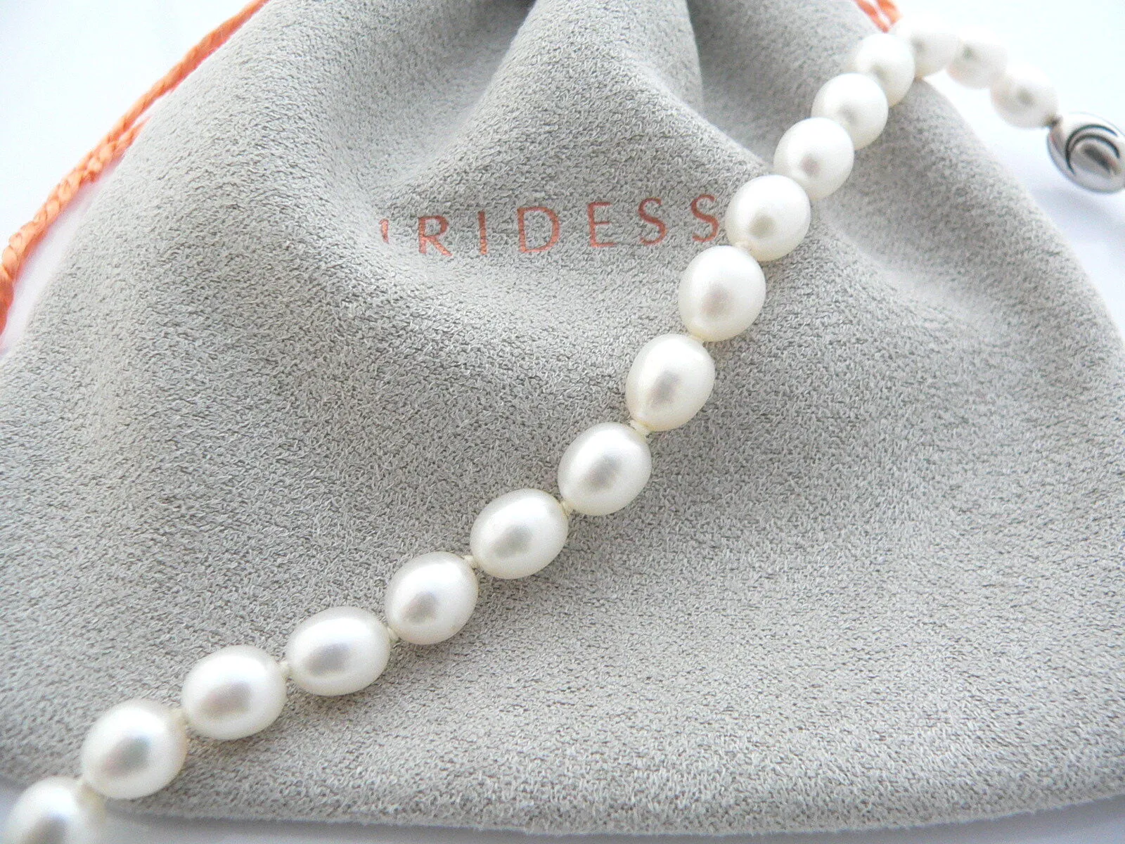 Iridesse Tiffany & Co Pearl Necklace Strand Clasp Love Gift Pouch 925 T and Co