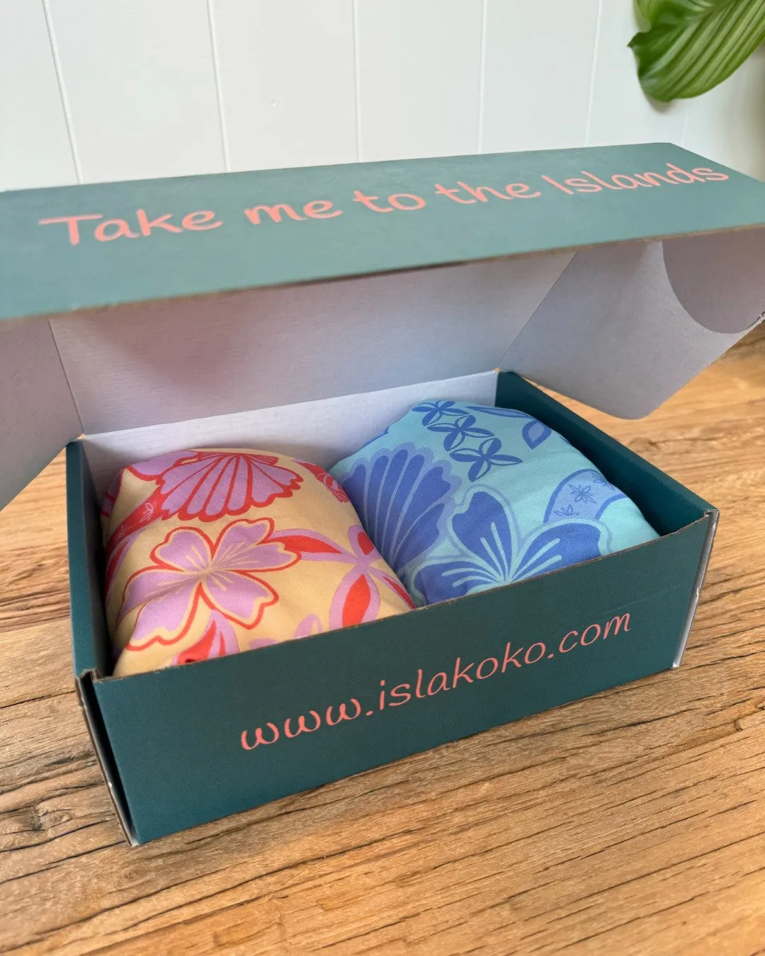 ISLAKOKO Gift Box