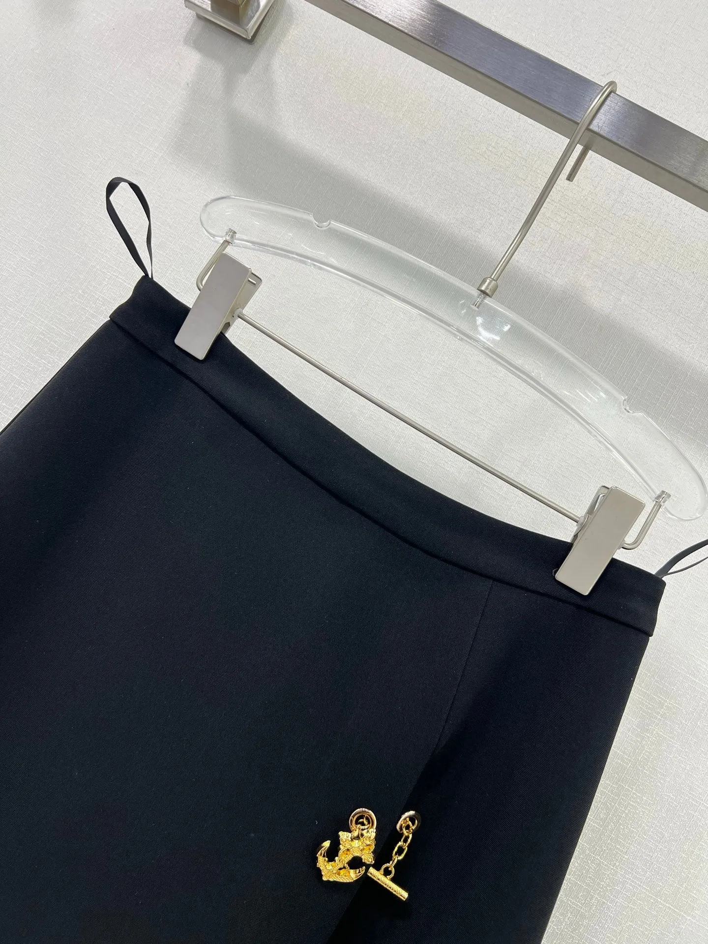 L  25 new skirt