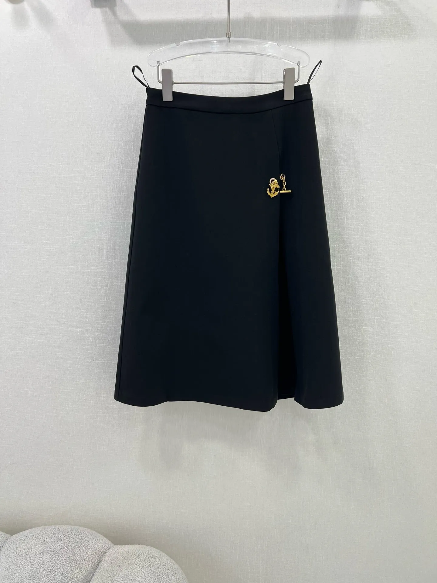 L  25 new skirt