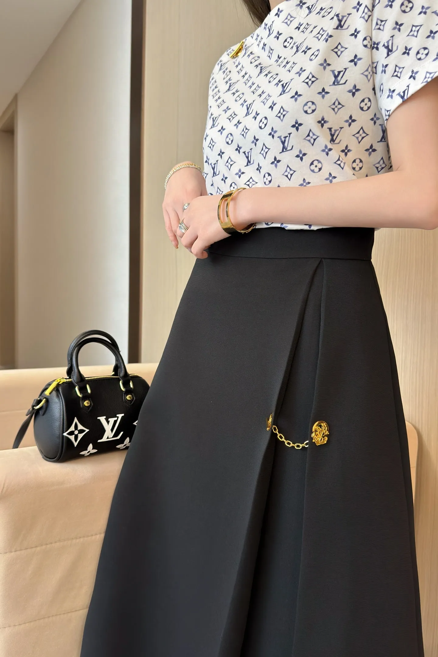L  25 new skirt
