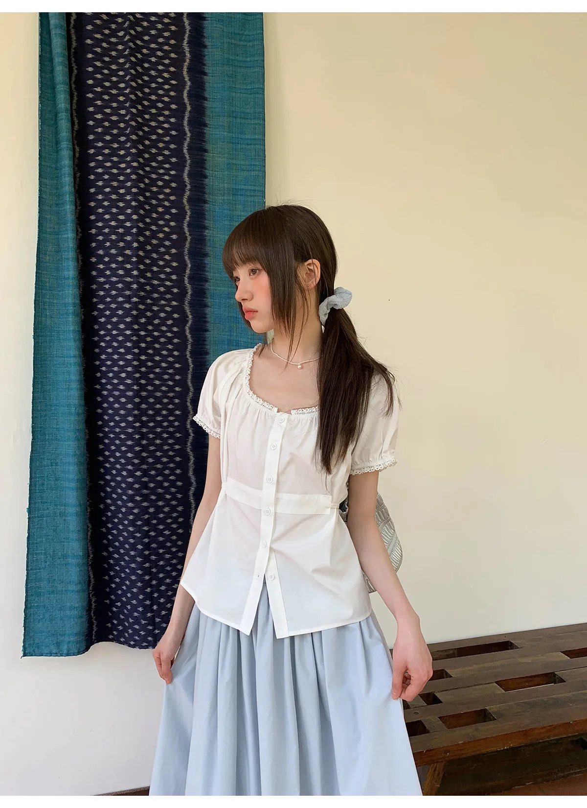 Lace A-line skirt