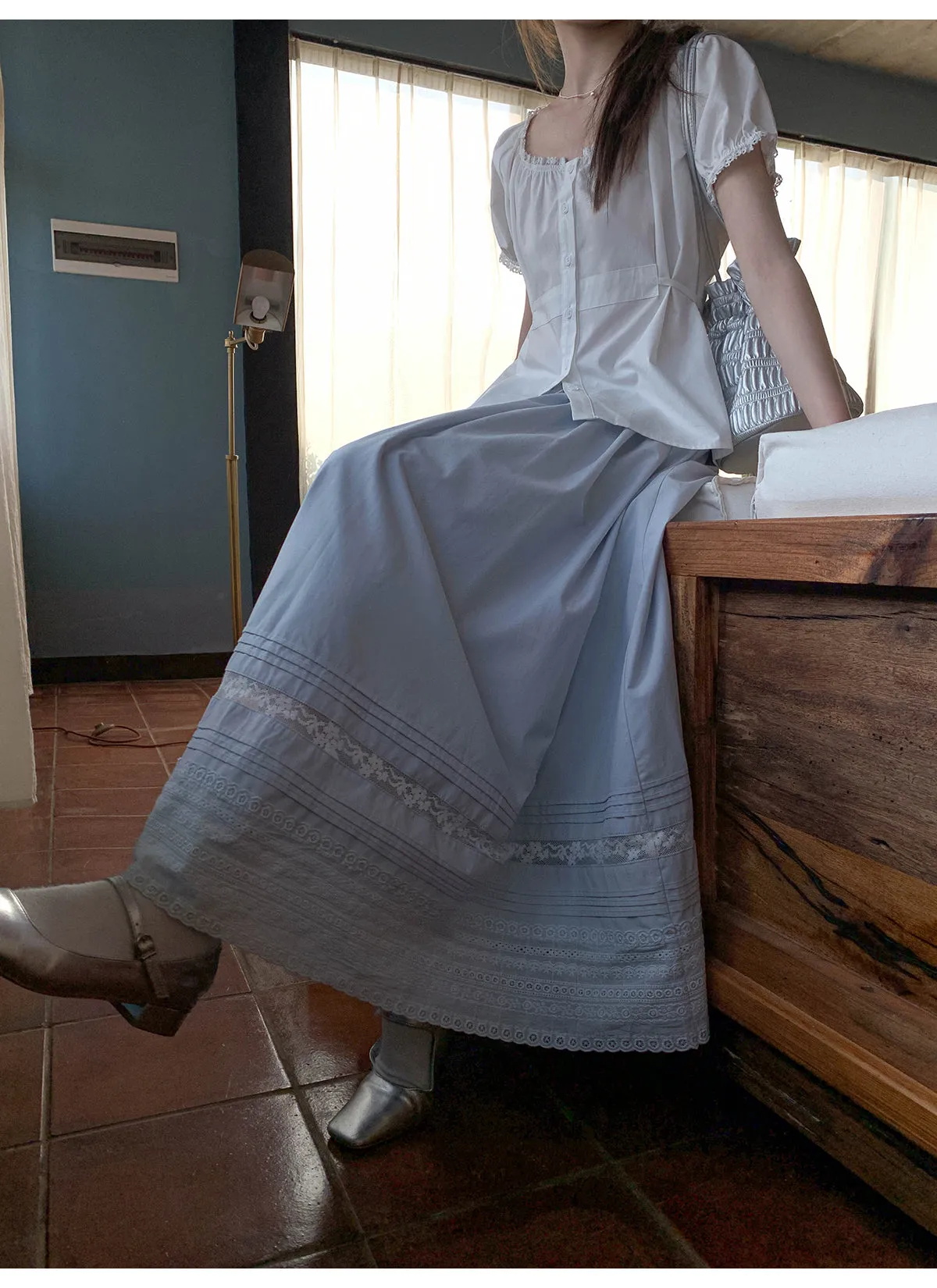 Lace A-line skirt