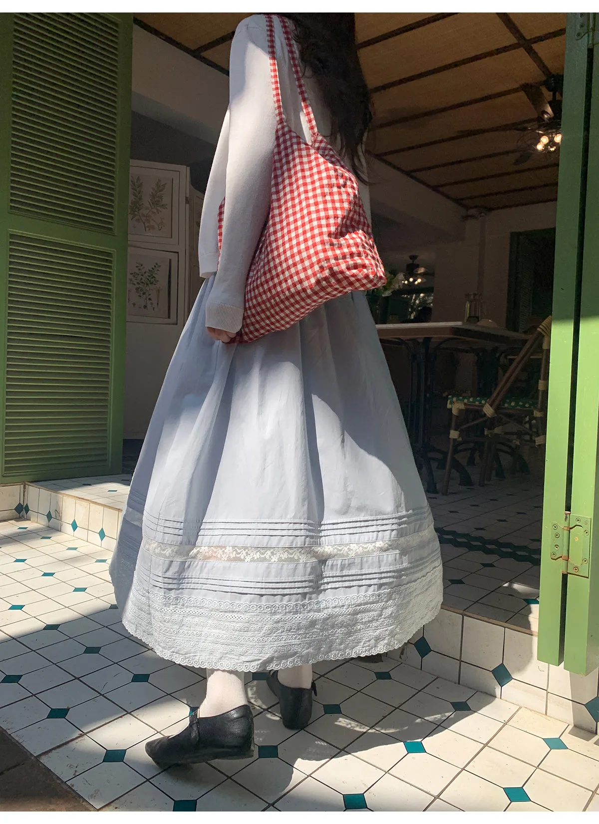 Lace A-line skirt