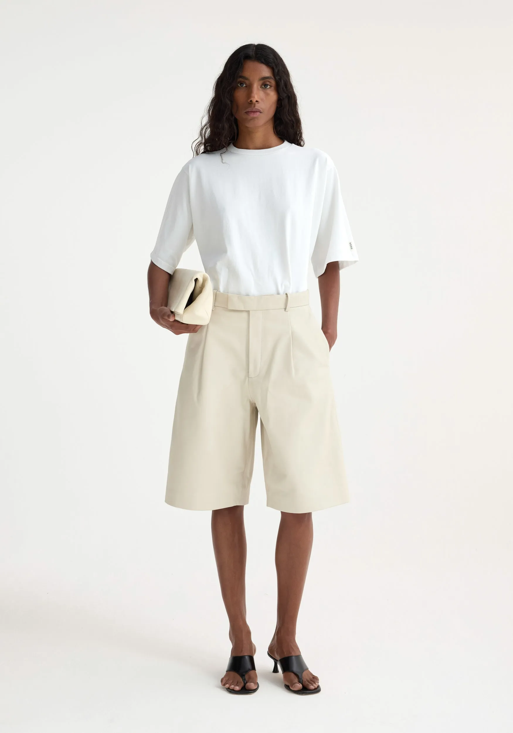 Leather loose-fit shorts | chalk