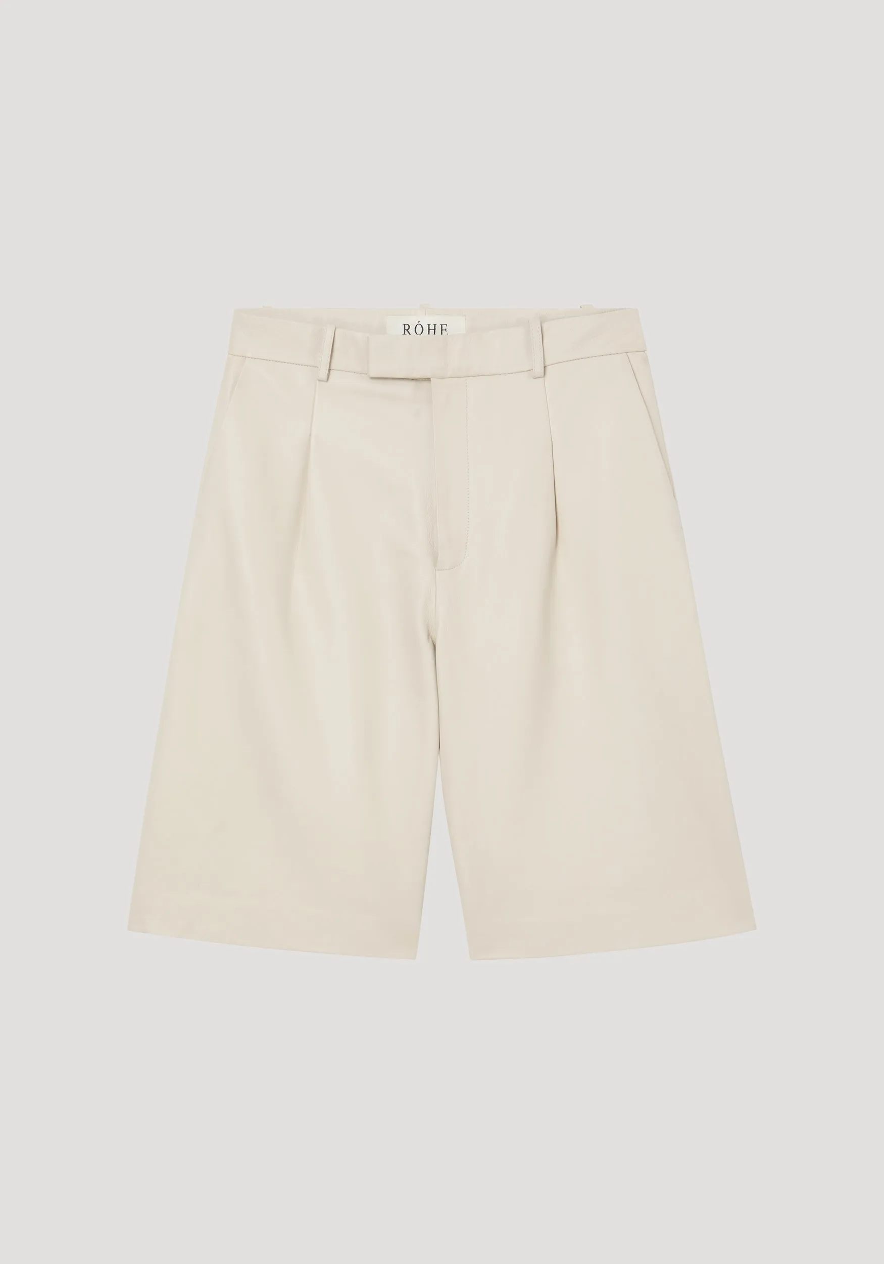 Leather loose-fit shorts | chalk