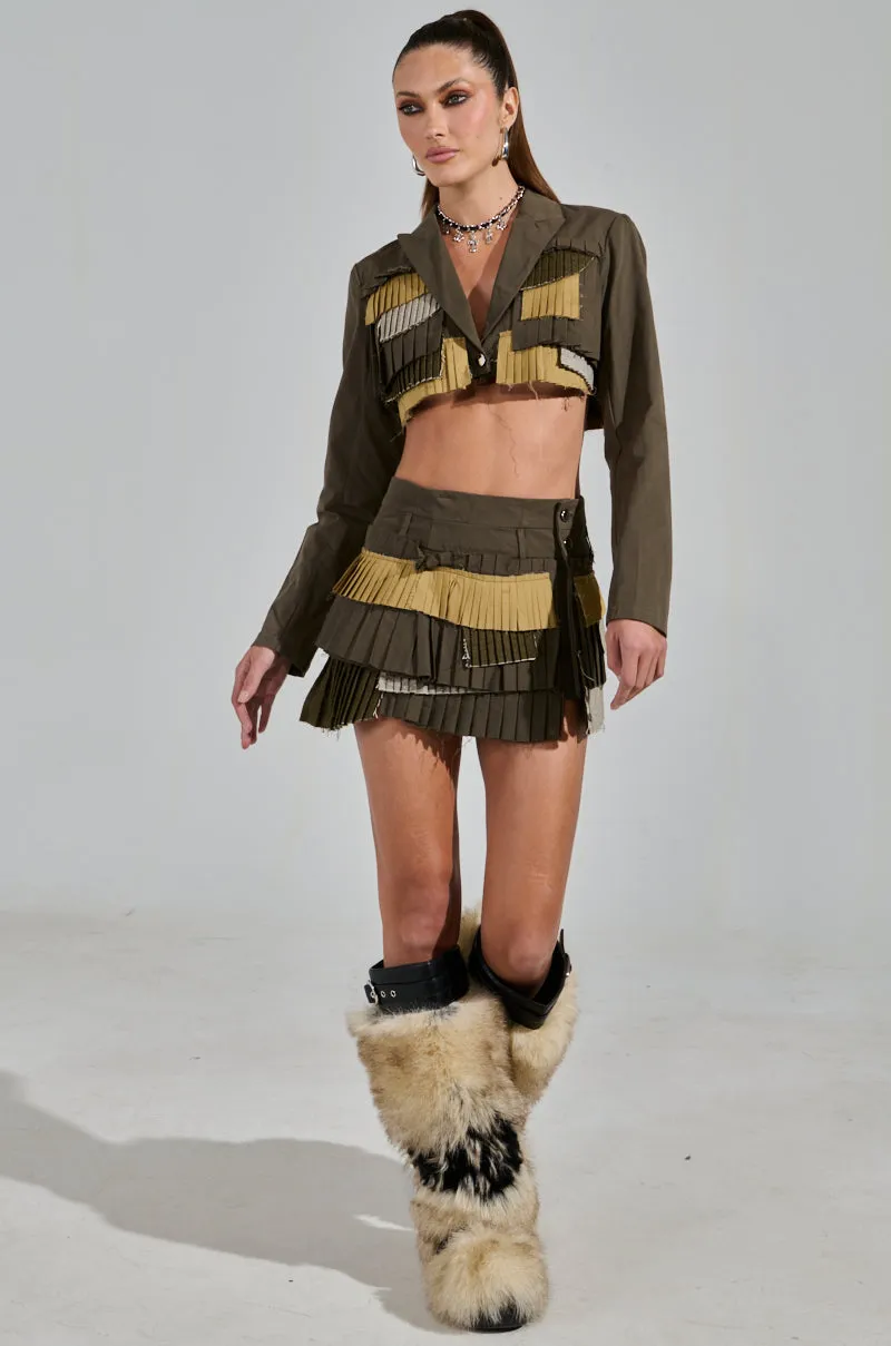 LET ME DOWN SLOWLY CROPPED BLAZER IN OLIVE