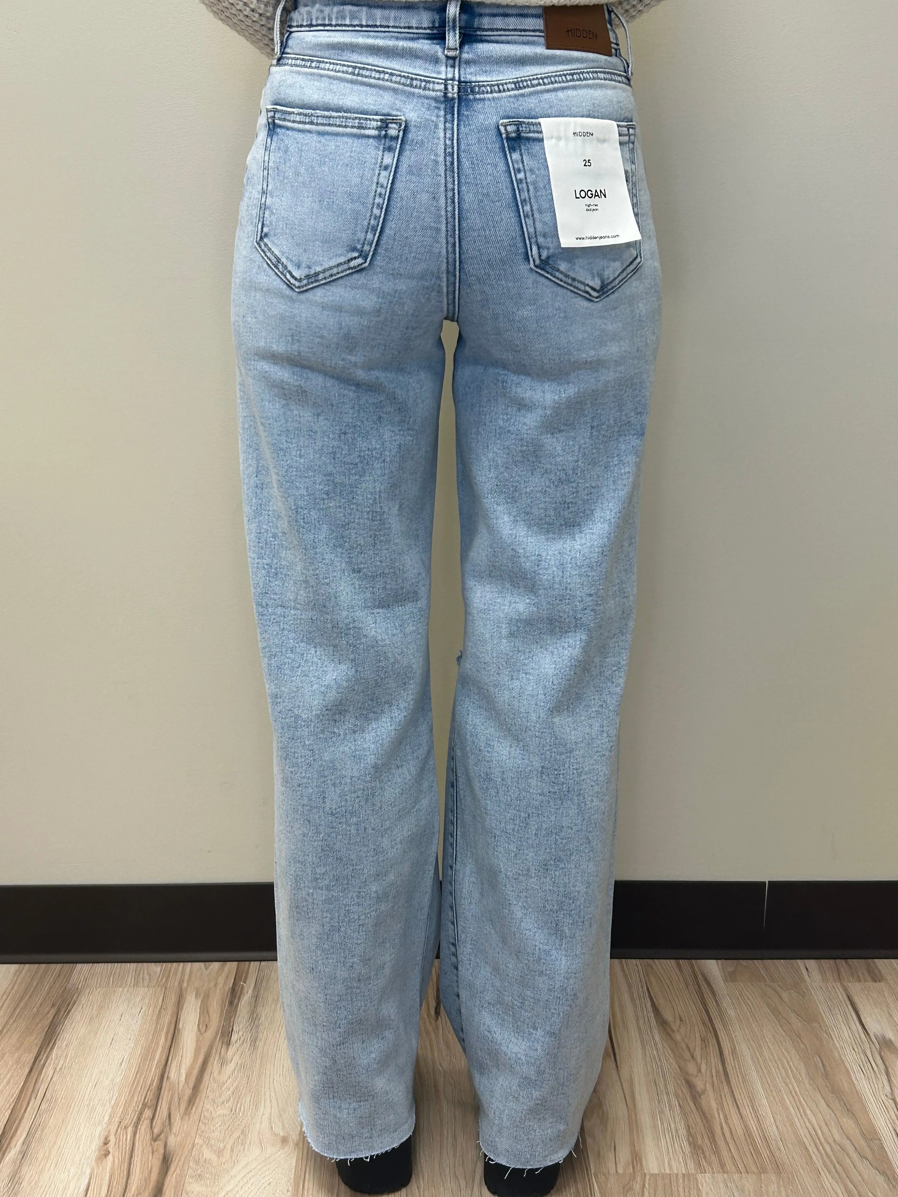 Logan-Light Wash Knee Distressed Dad Jean