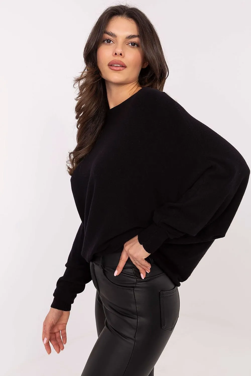 Long sleeves smooth pattern oversized sweater