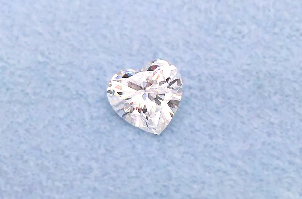 Loose Diamond Heart 3.02 cts E VVS2 GIA Certified