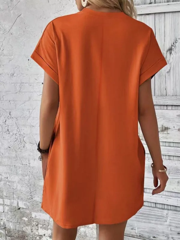 Loose Fit Pocket Dress with Round Neck and Short Sleeves