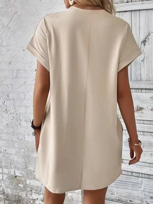 Loose Fit Pocket Dress with Round Neck and Short Sleeves