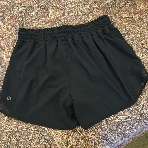 Lululemon Hottie Hot High Rise 4”