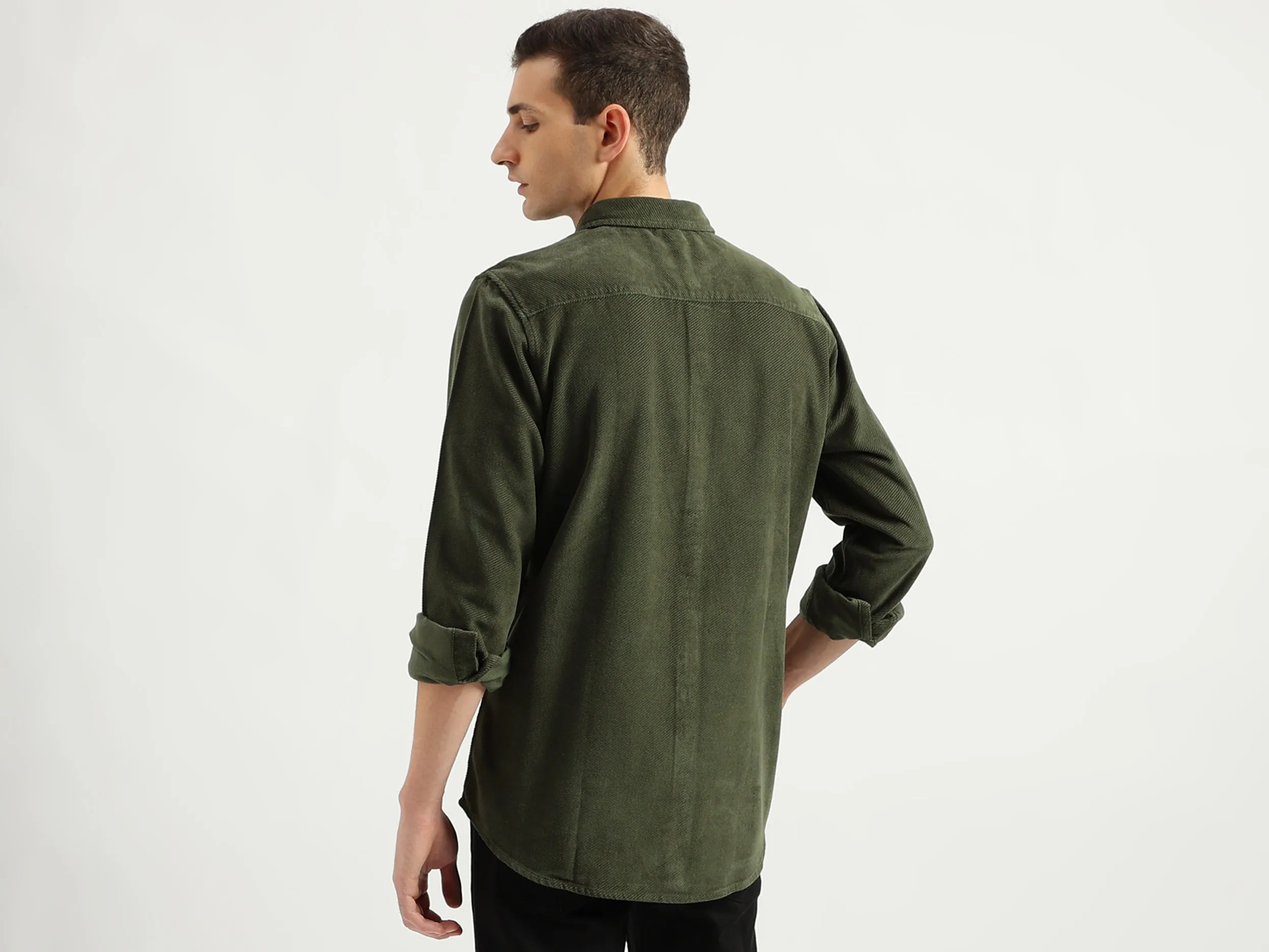 Men's Regular Fit Spread Collar Textured Shirts