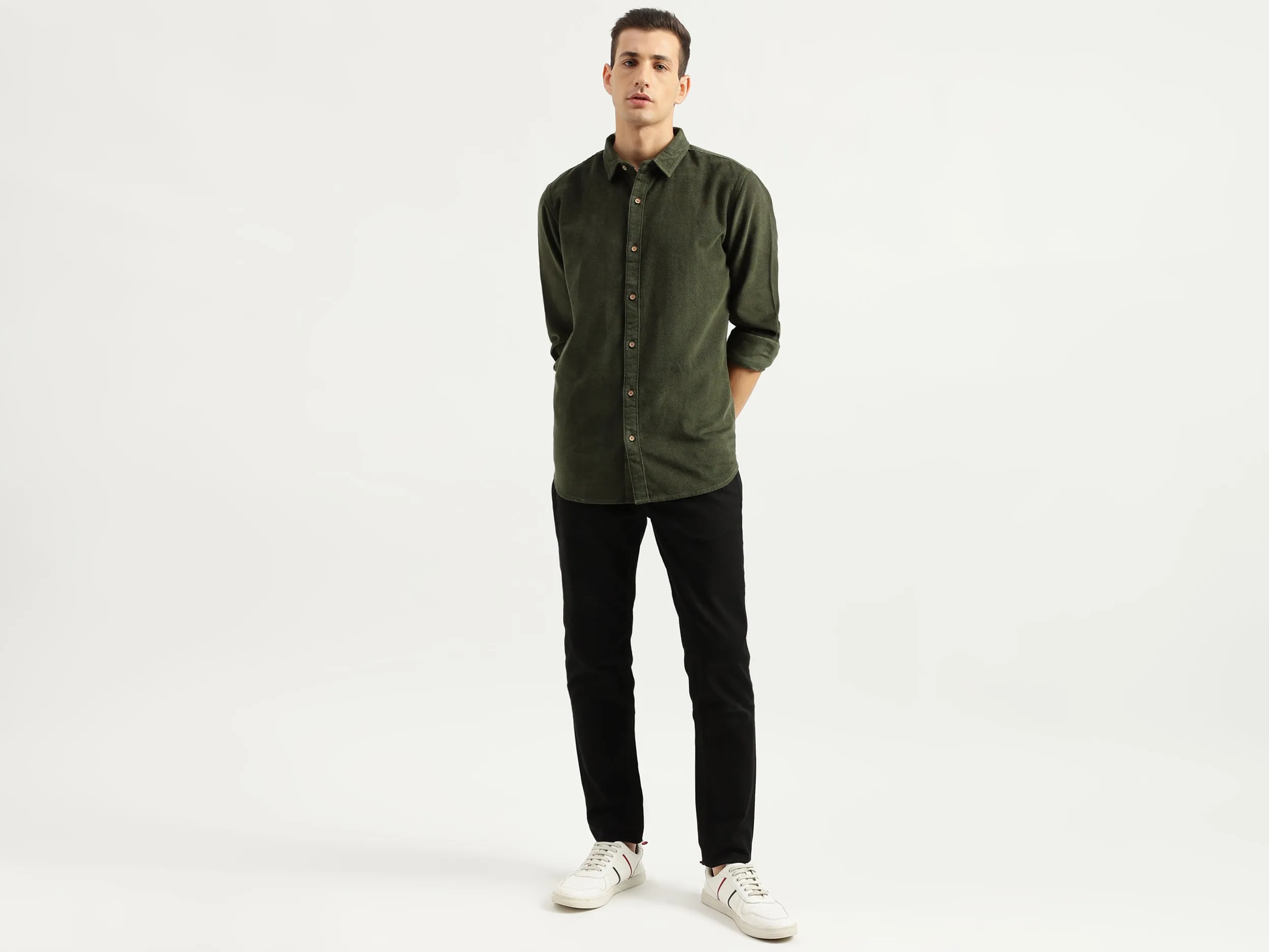 Men's Regular Fit Spread Collar Textured Shirts