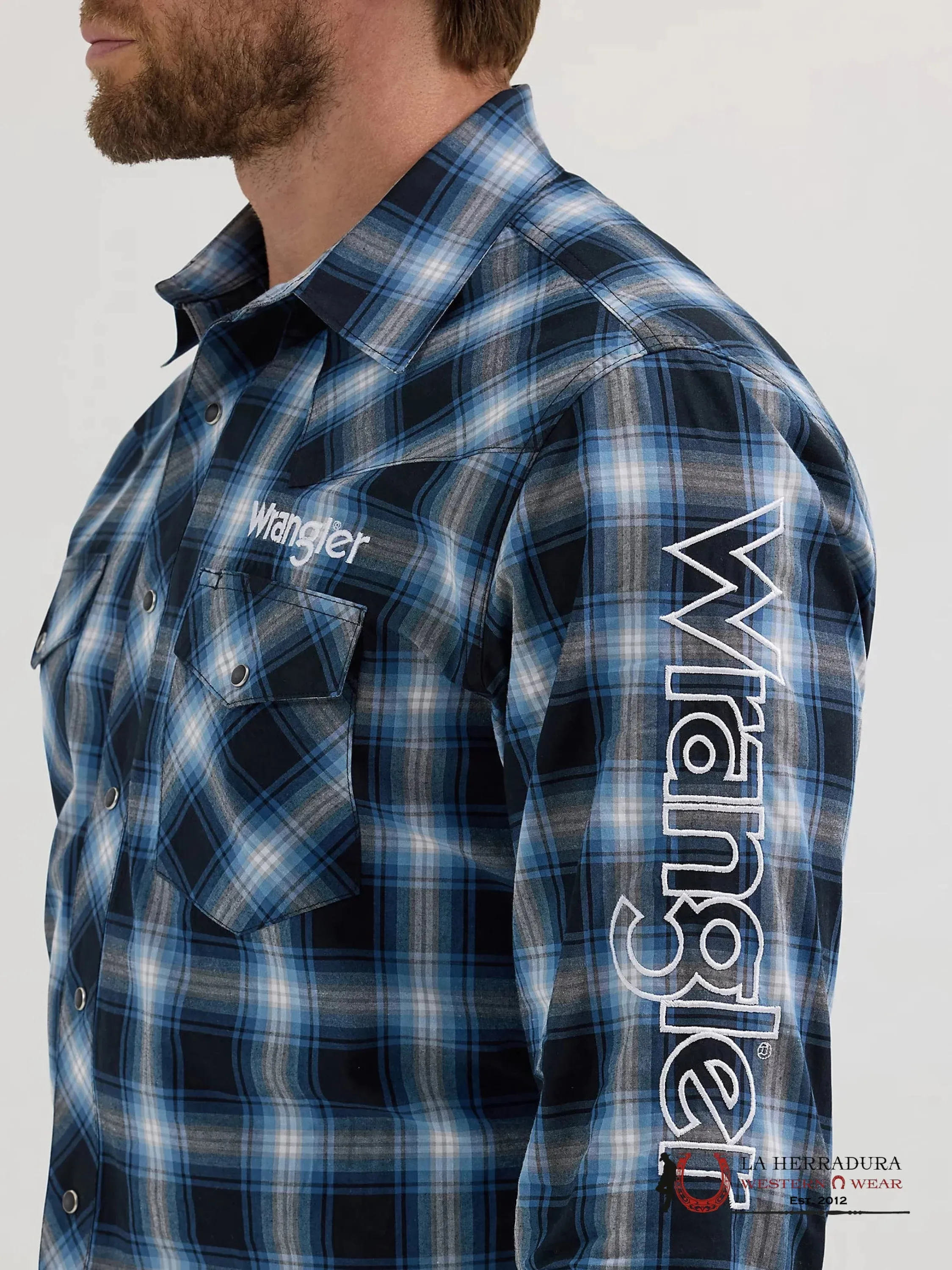 MEN'S WRANGLER LOGO LONG SLEEVE BUTTON-DOWN PLAID SHIRT