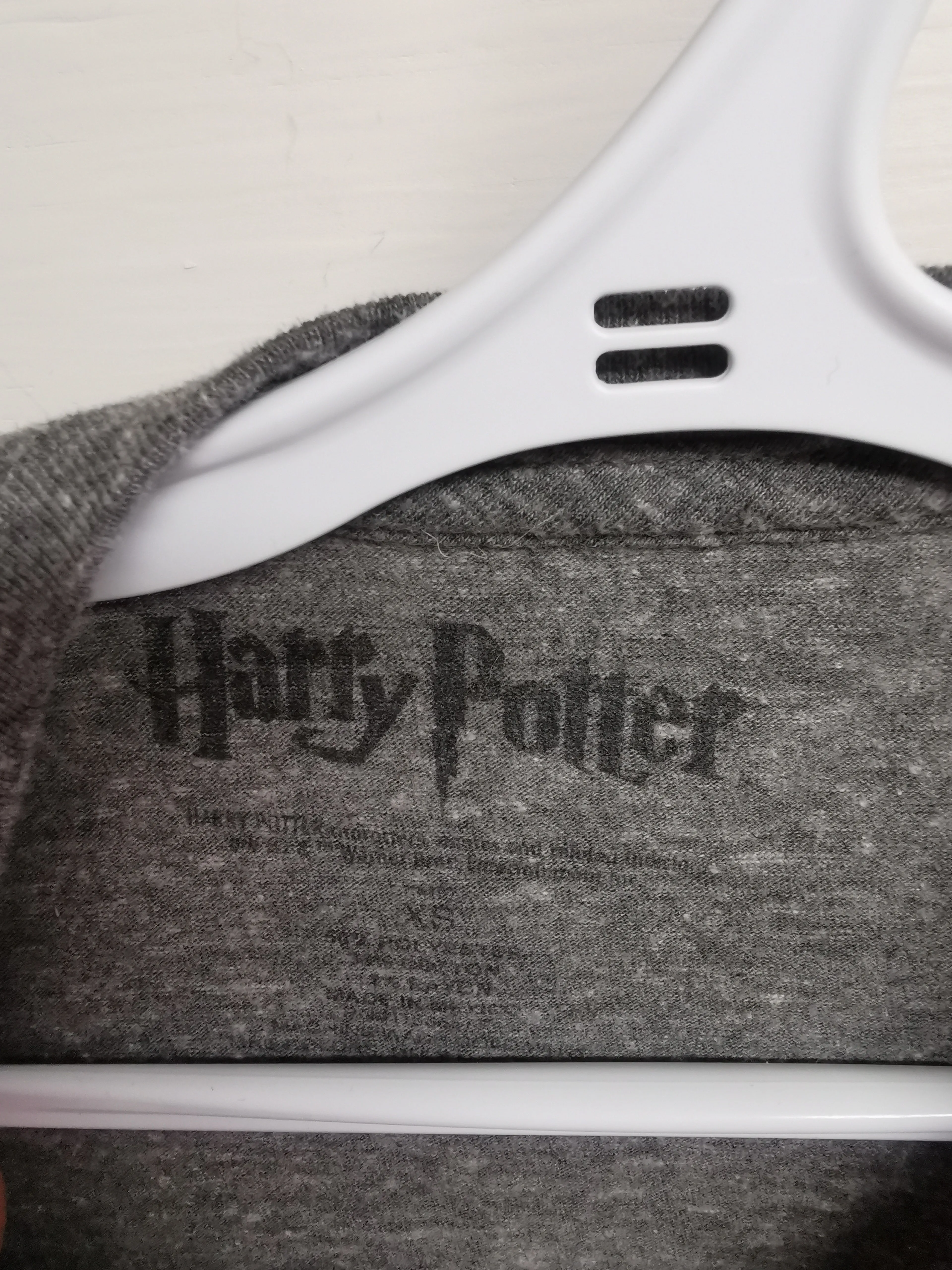 MENS XS or TEEN BOY SIZE (12/14 YEARS) HARRY POTTER, Graphic T-Shirt EUC B33