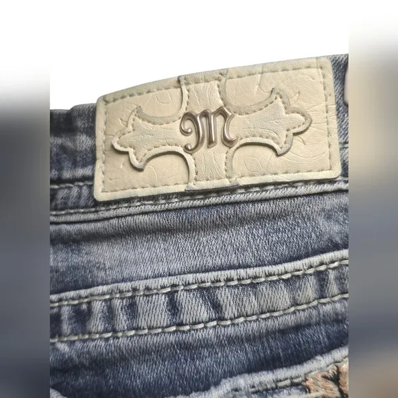 Miss Me Easy Boot Mid Rise Size 30 Jeans