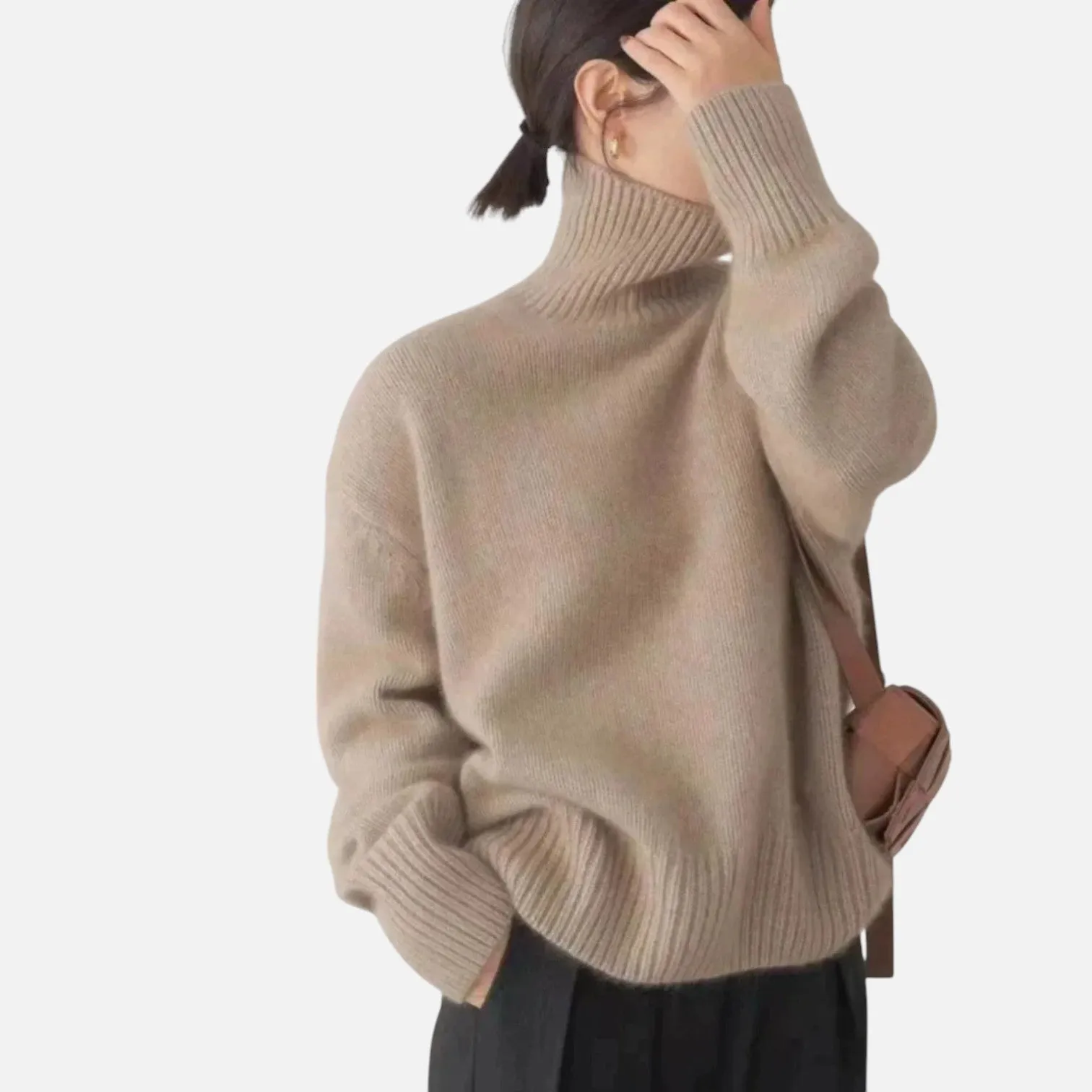 Monacogents | Oversized Cashmere Turtleneck Sweater