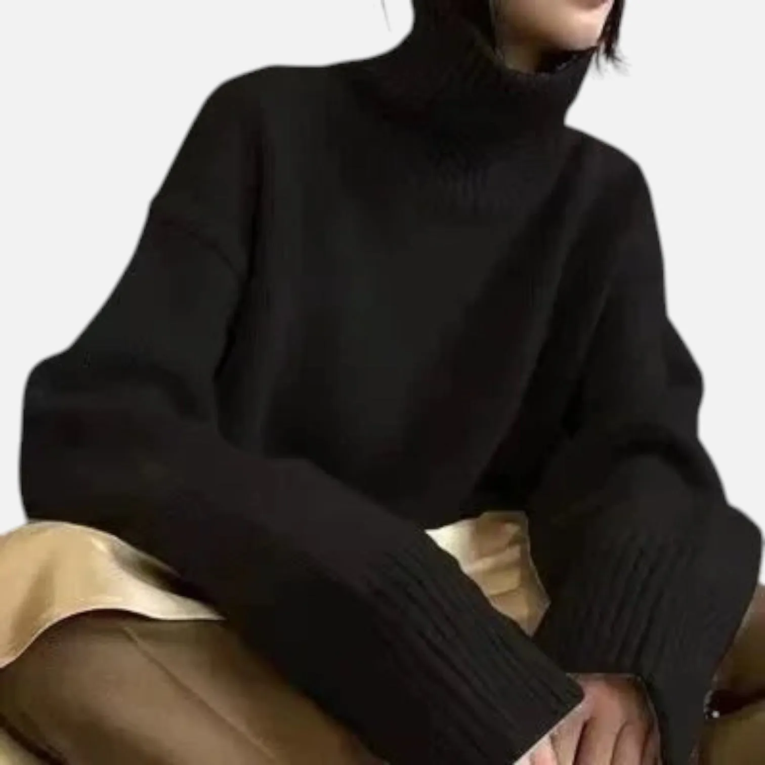 Monacogents | Oversized Cashmere Turtleneck Sweater