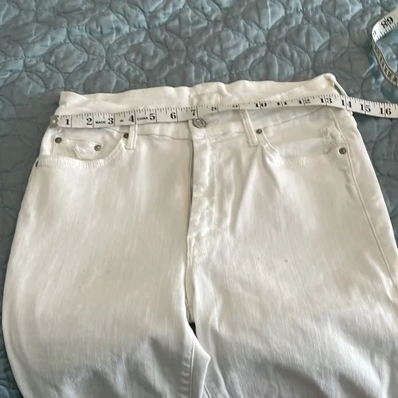 Mother, high waisted, looker ankle fray, white jeans waist size 27